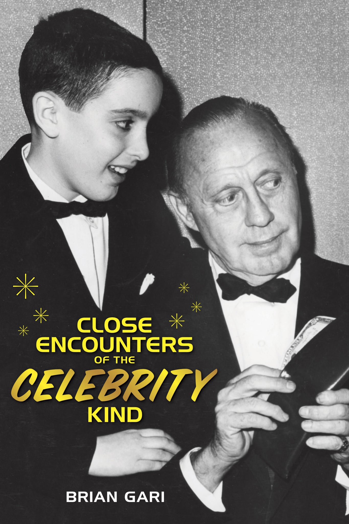 CLOSE ENCOUNTERS OF THE CELEBRITY KIND (paperback)